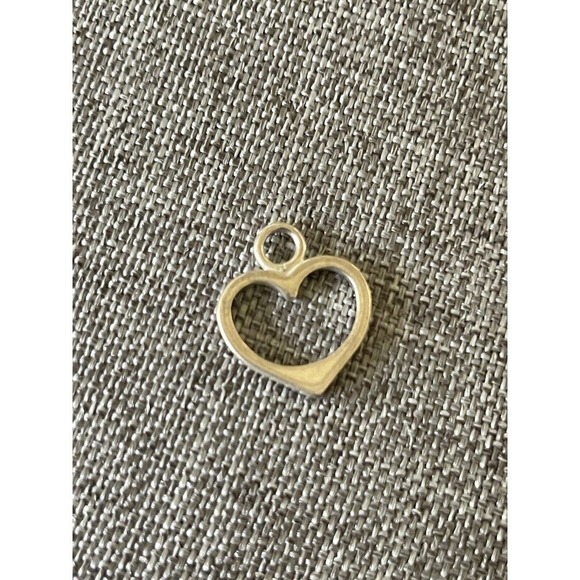 Sterling Silver .925 Whimsical Love Heart Charm - Picture 4 of 4